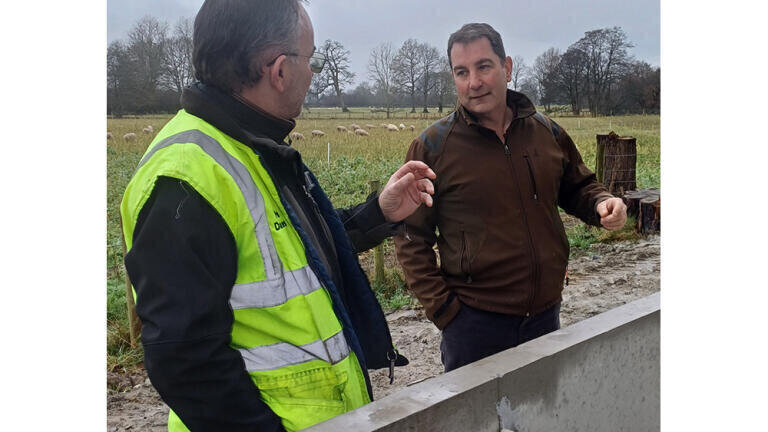 Hendwr's Phil Hughes (right) with Paul Davies from Landia.